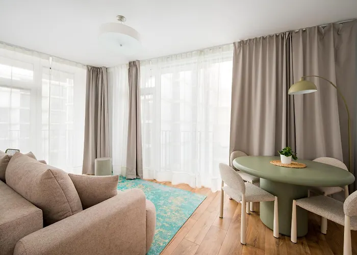 Browary Warszawskie Superior By Bookinghost