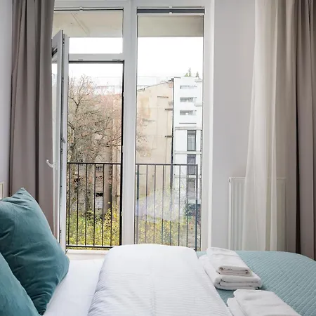 Browary Warszawskie Superior By Bookinghost