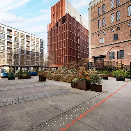 Browary Warszawskie Superior By Bookinghost * Varšava